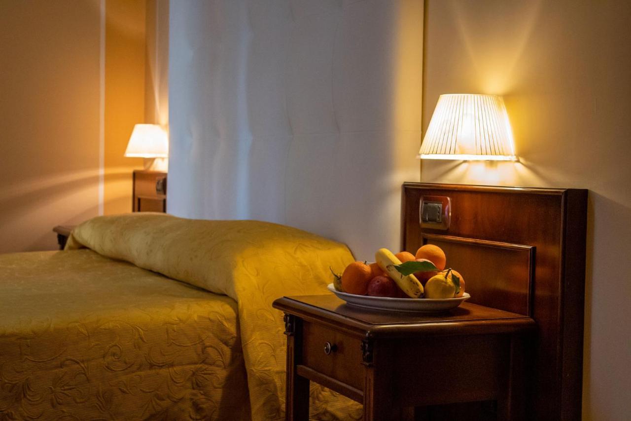 Le Stanze Del Vicere Boutique Hotel Νάπολη Εξωτερικό φωτογραφία